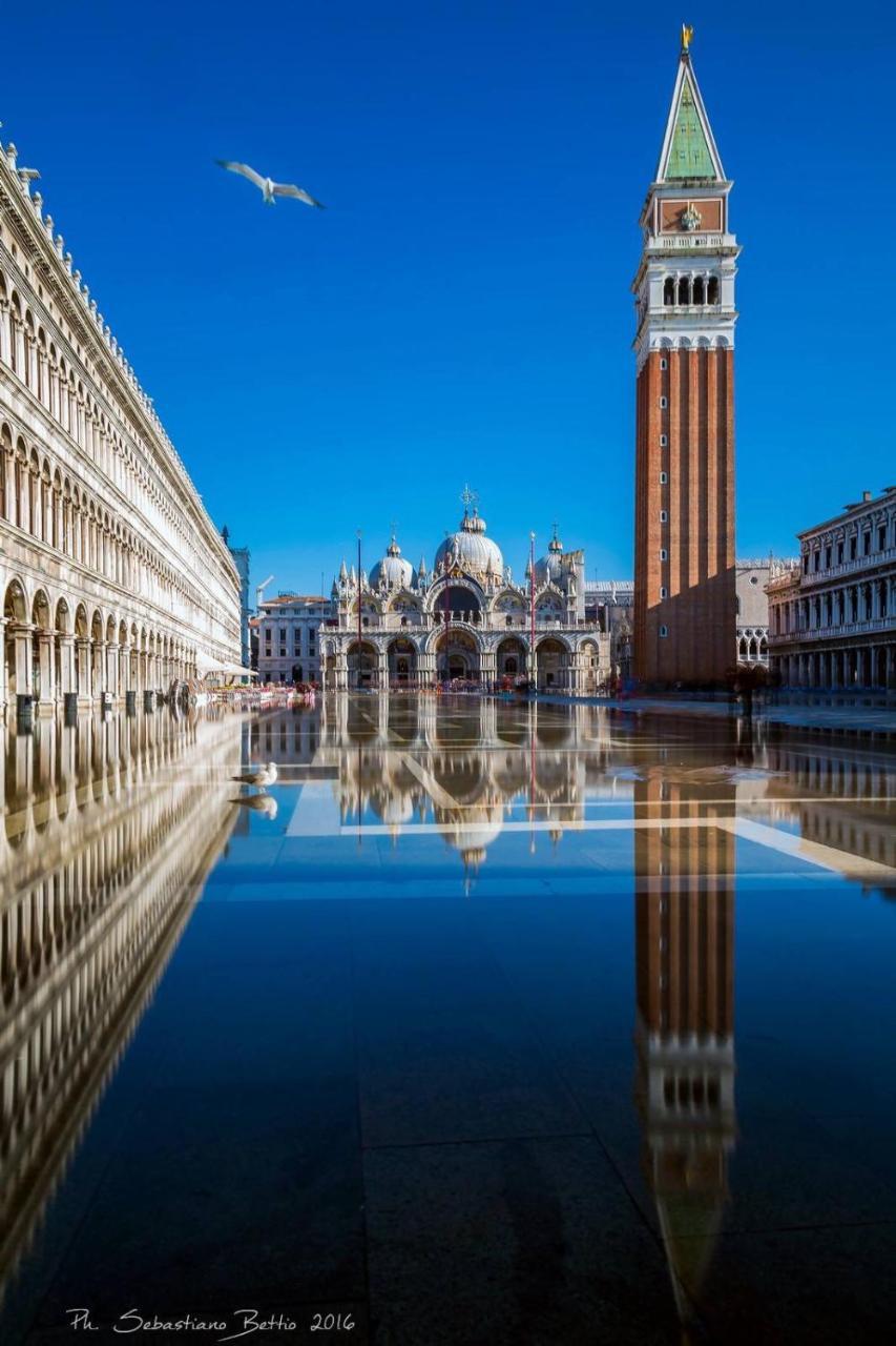 San Marco Design Suites Venice Exterior photo